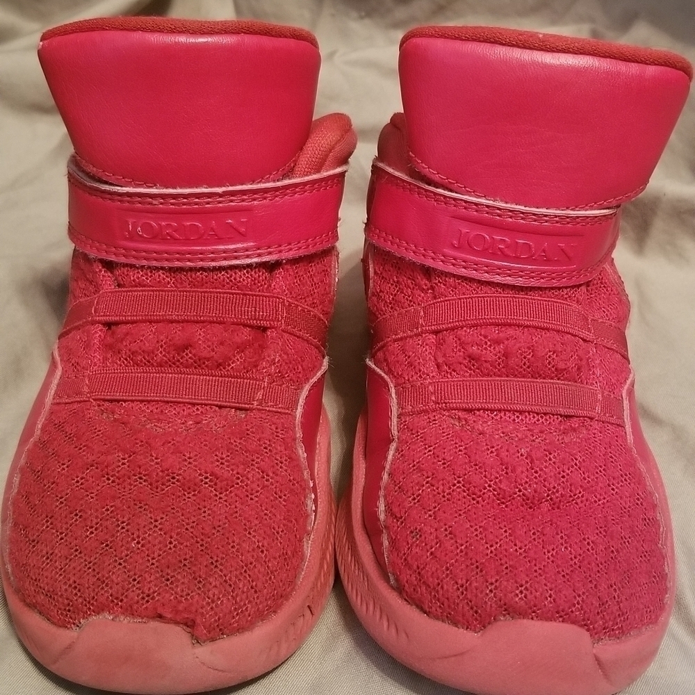 Baby Air Jordan 2016 Retro Gym Red Size 8C. 881471-602